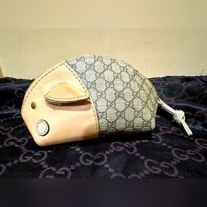 GUCCI RARE Supreme Pig Coin Pouch